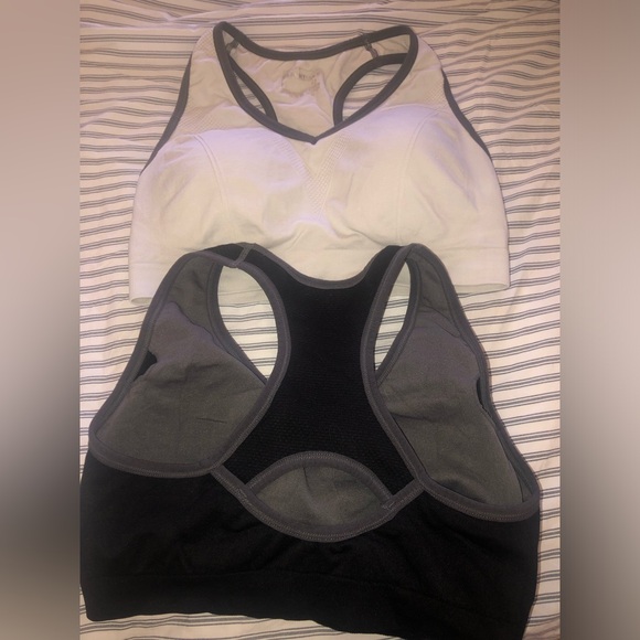Like New Sports Essentials Full Coverage Sports Bra - Picture 1 of 2